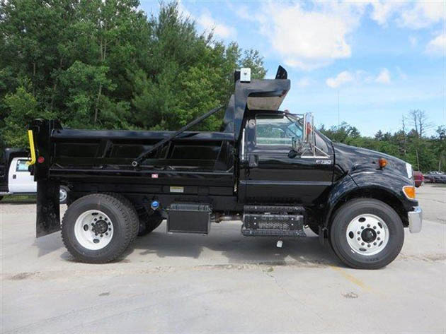 FREIGHTLNR M2106HD