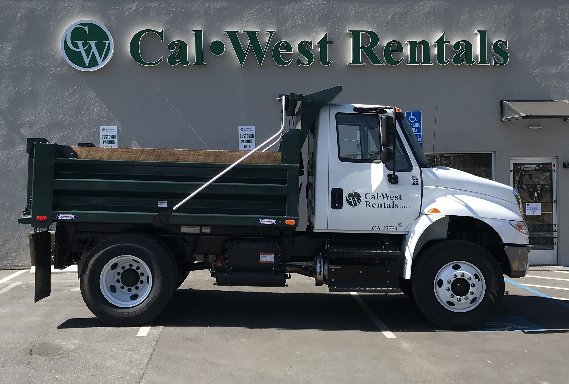 FORD F-750 GAS