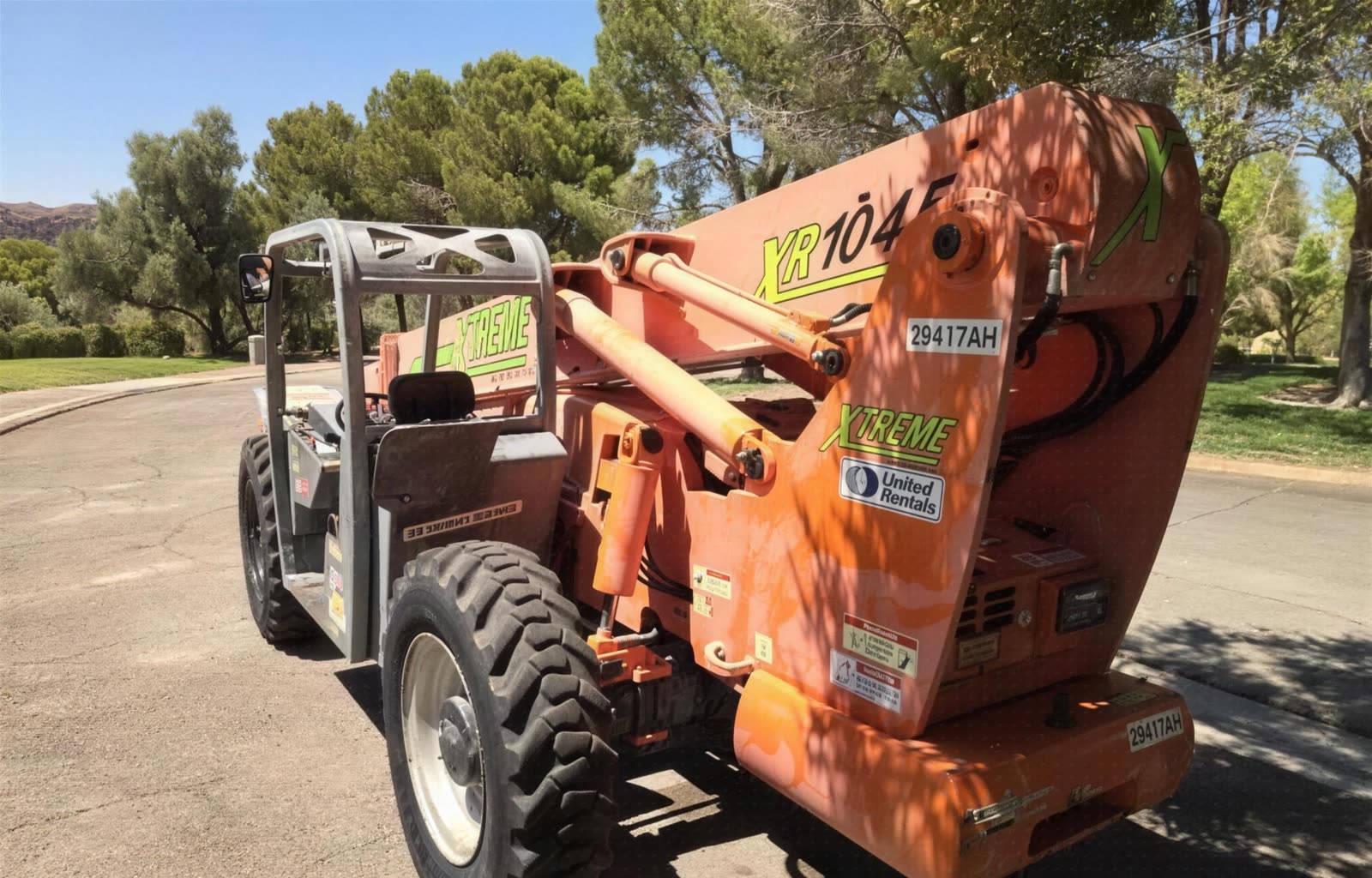 2003 Xtreme XRM1045 FORKLIFT VARIABLE REACH 10000# 40-49' photo 4