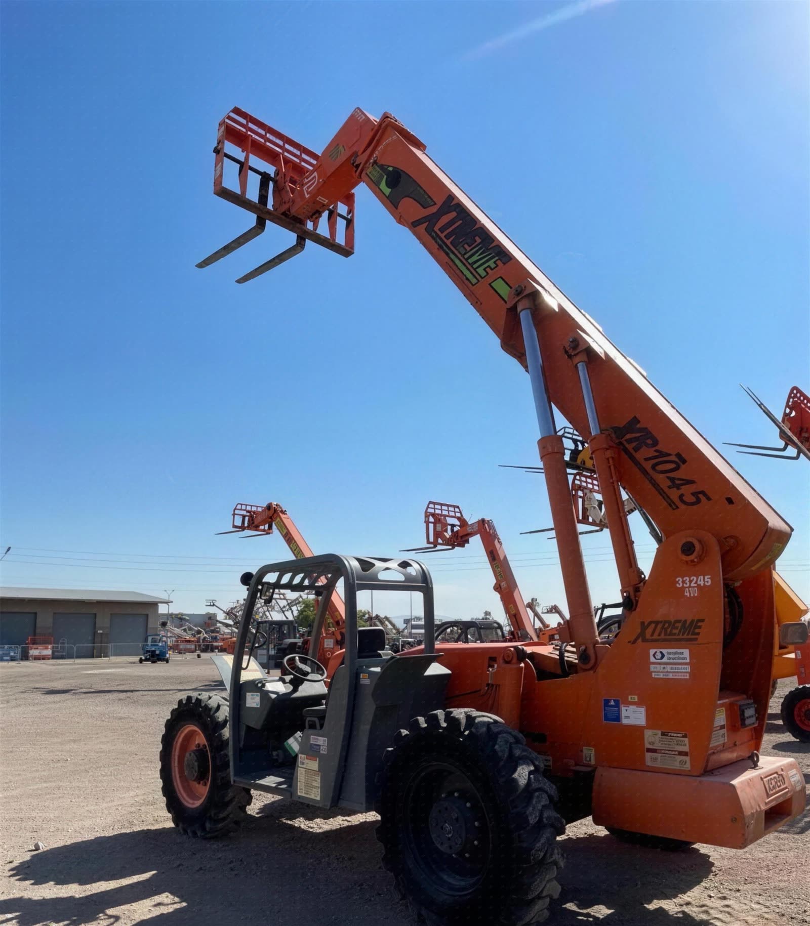 2004 Xtreme XRM1045 FORKLIFT VARIABLE REACH 10000# 40-49' photo 4