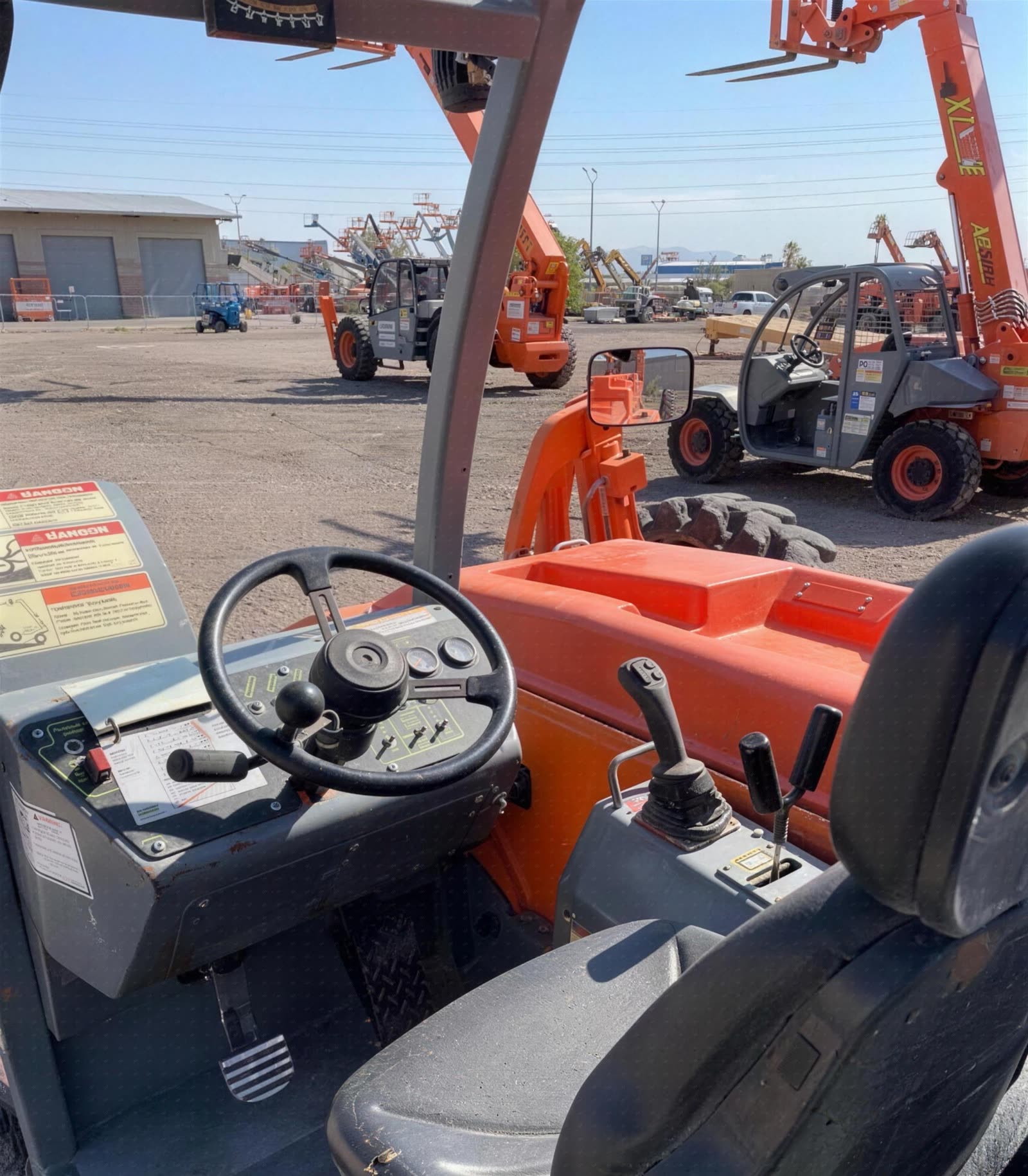 2004 Xtreme XRM1045 FORKLIFT VARIABLE REACH 10000# 40-49' photo 6