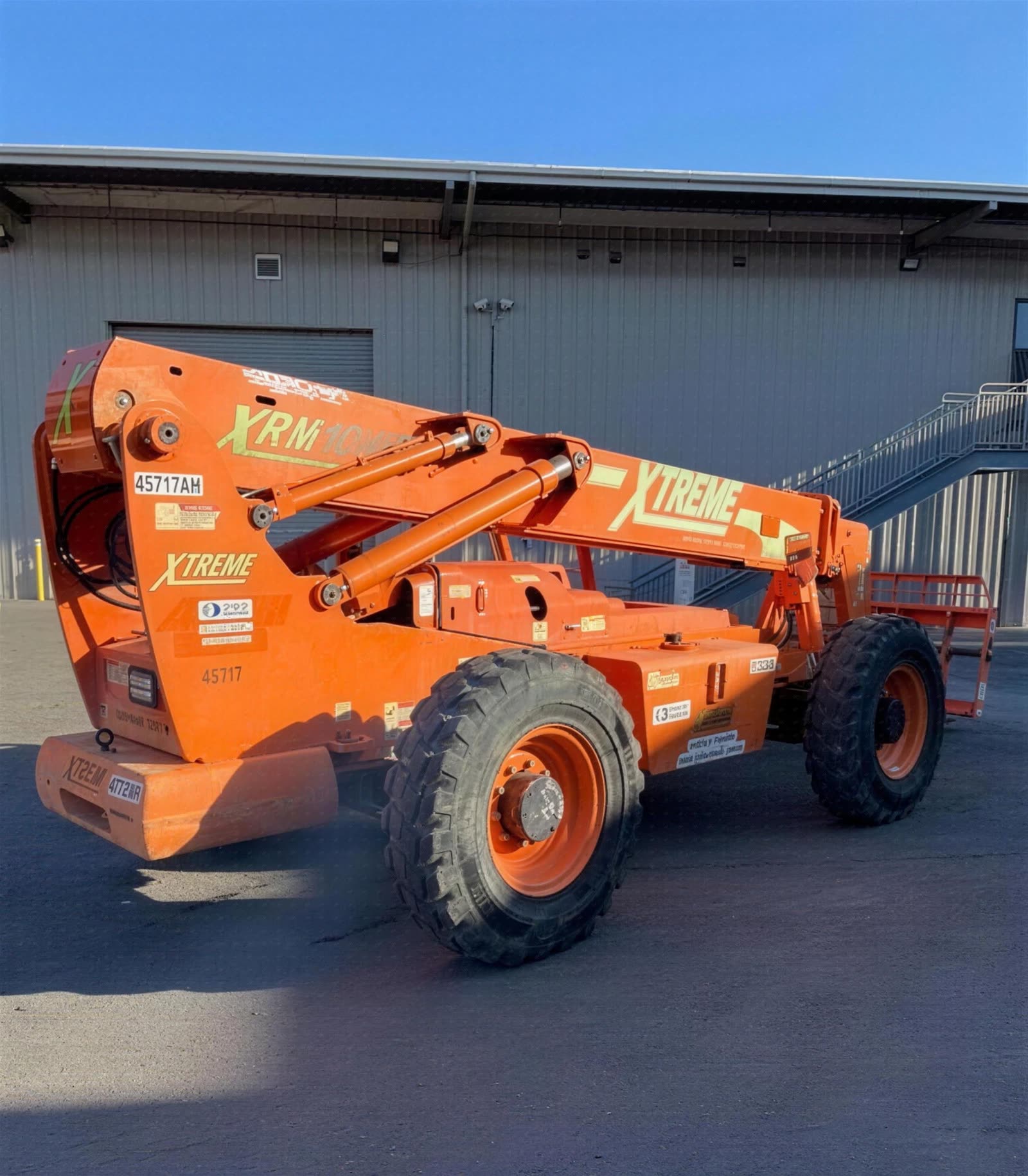 2005 Xtreme XRM1045 FORKLIFT VARIABLE REACH 10000# 40-49' photo 2
