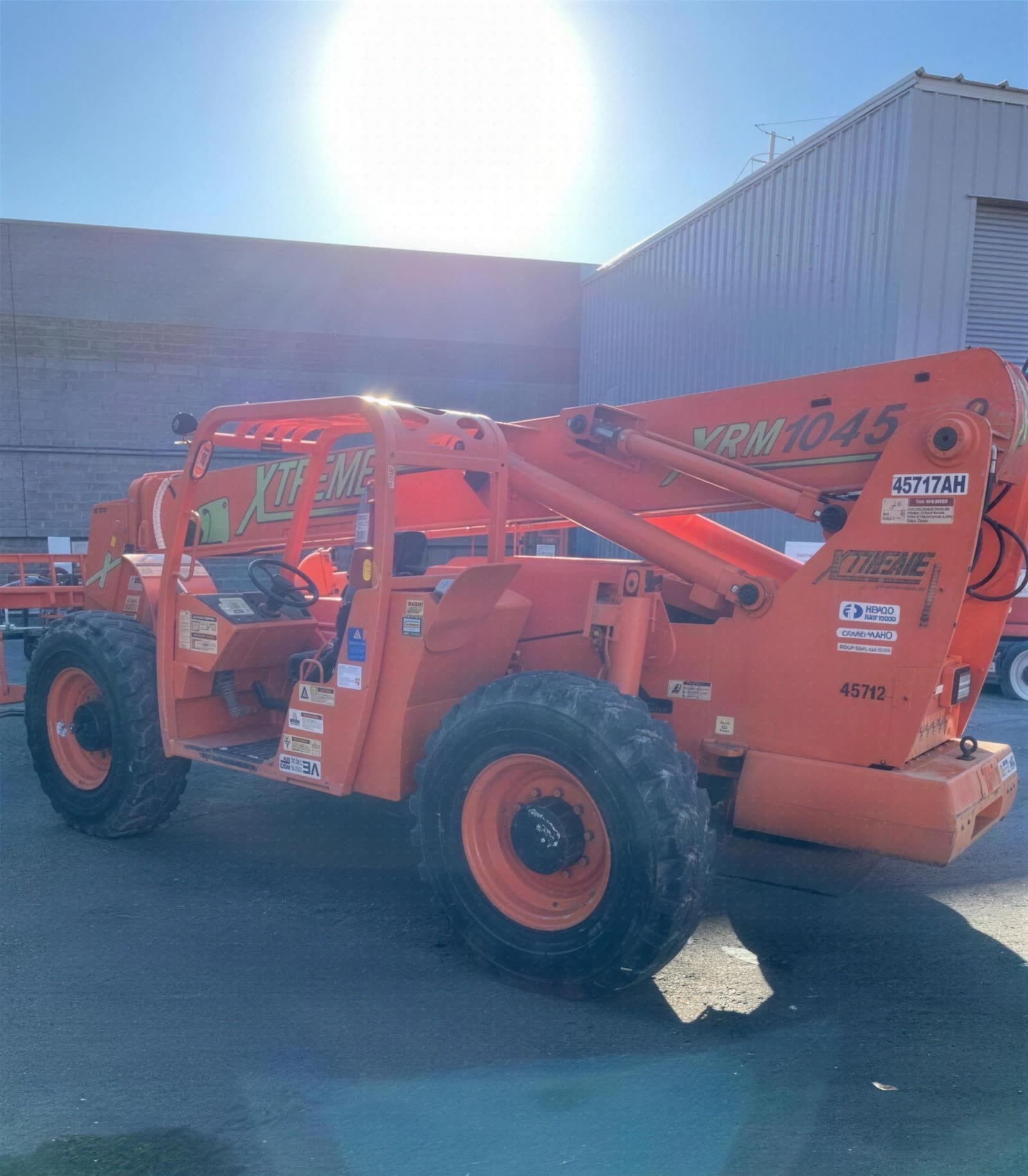 2005 Xtreme XRM1045 FORKLIFT VARIABLE REACH 10000# 40-49' photo 5