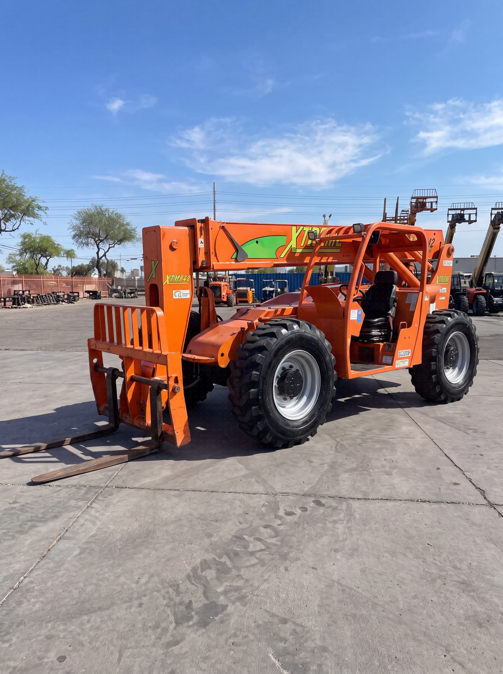 2006 Xtreme XRM842 FORKLIFT VARIABLE REACH 8000# 40-49'