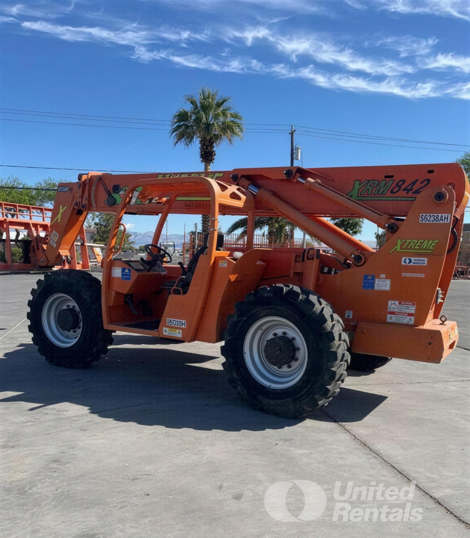2006 Xtreme XRM842 FORKLIFT VARIABLE REACH 8000# 40-49' photo 4