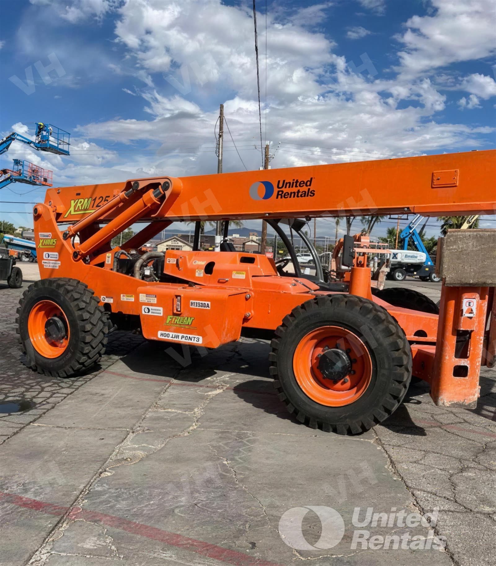 2008 Xtreme XRM1254 FORKLIFT VARIABLE REACH 12000# 53'-69' photo 3