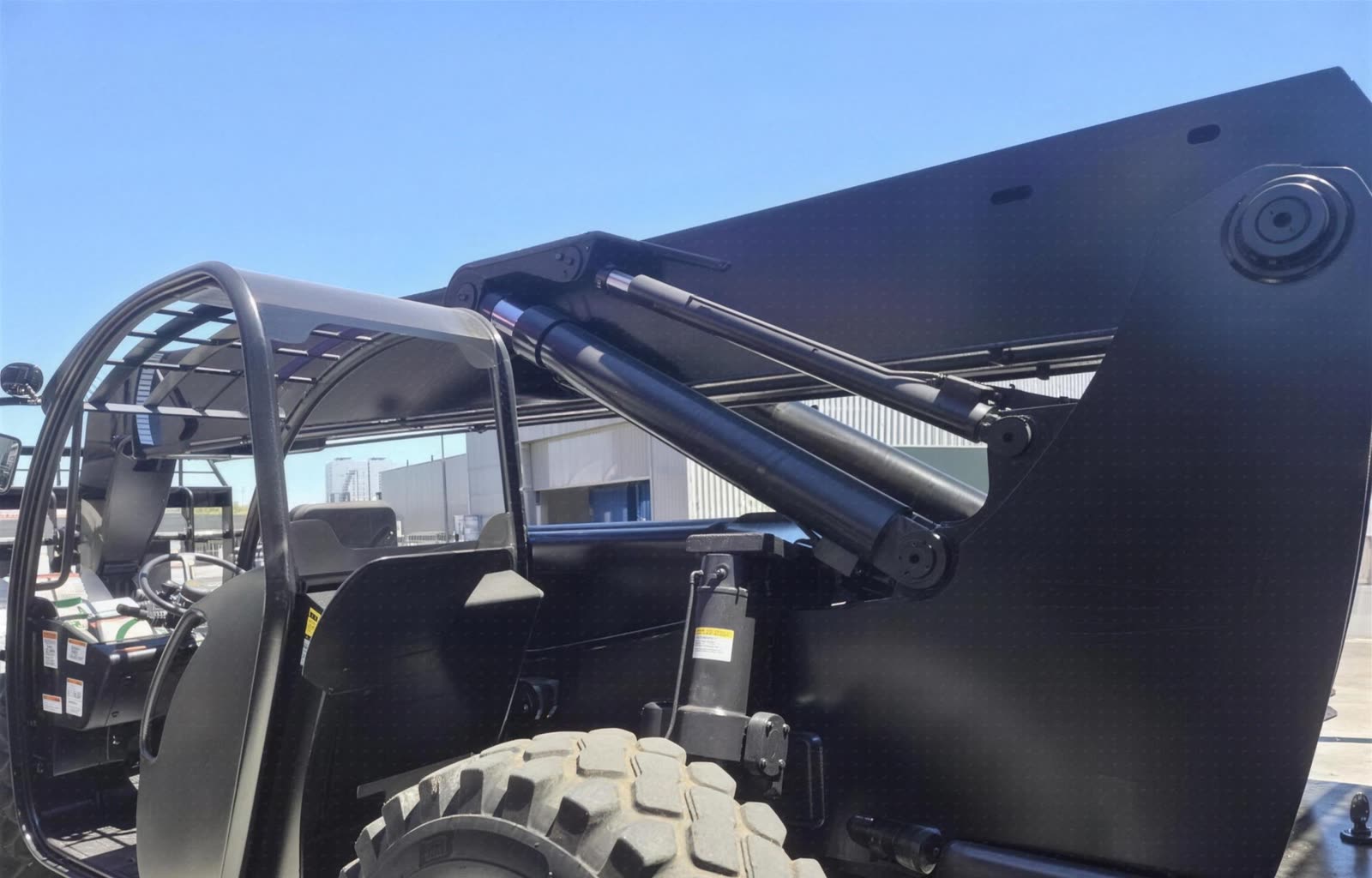 2013 Xtreme XR1245 FORKLIFT VARIABLE REACH 12000# 40-49' photo 5