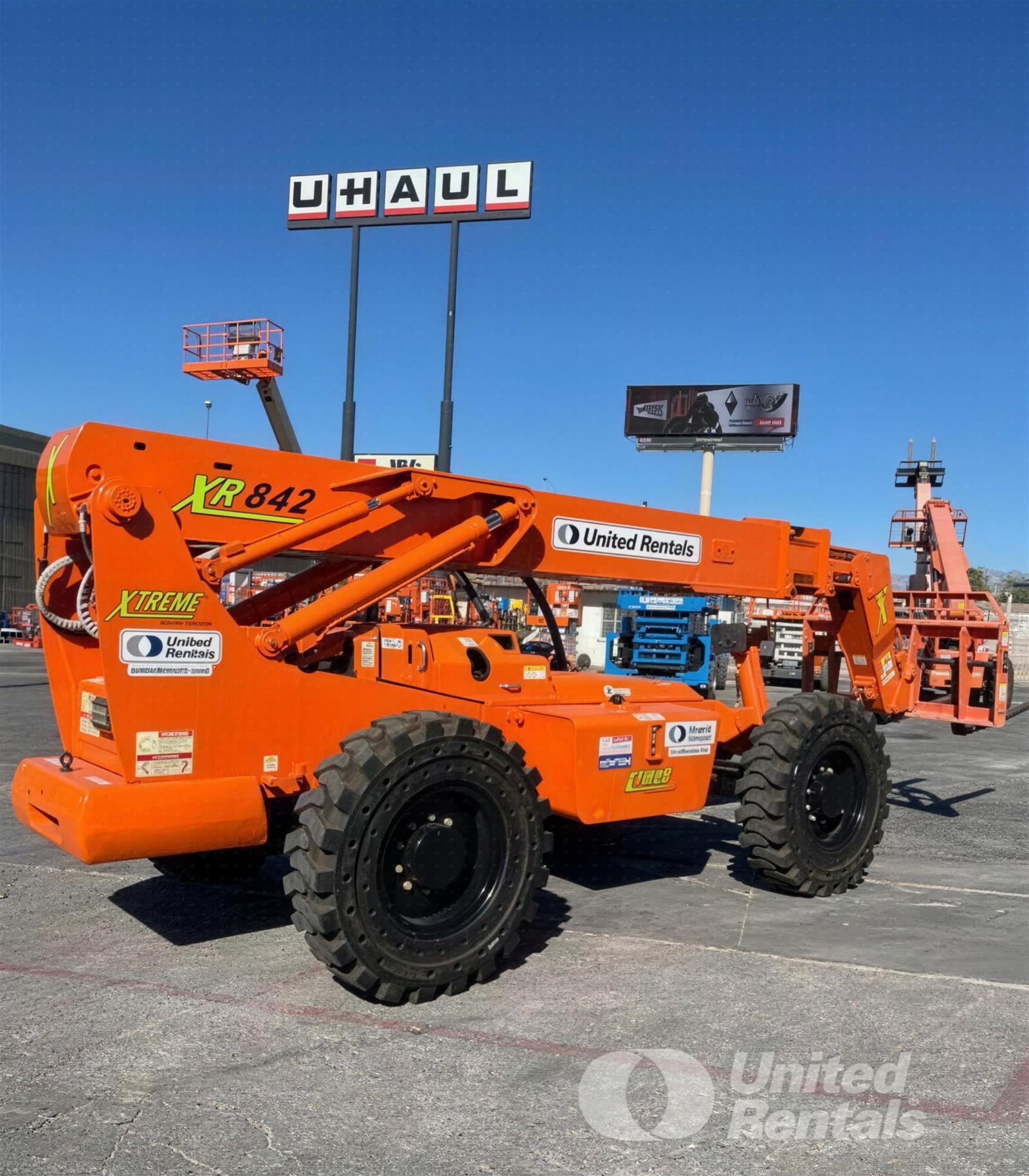 2014 Xtreme XR842 FORKLIFT VARIABLE REACH 8000# 40-49' photo 2