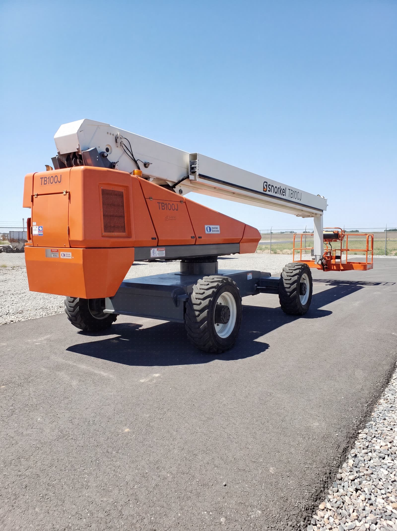 2016 SNORKEL TB100J BOOM 110' TELESCOPIC 2WD