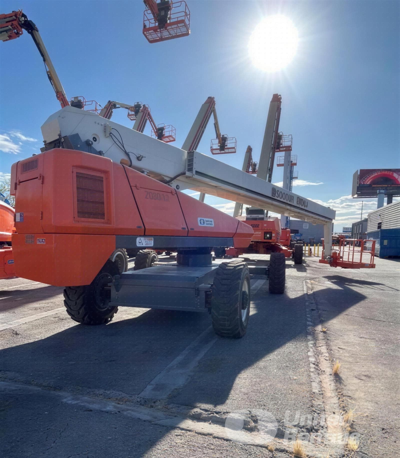2016 SNORKEL TB100J BOOM 110' TELESCOPIC 2WD photo 2