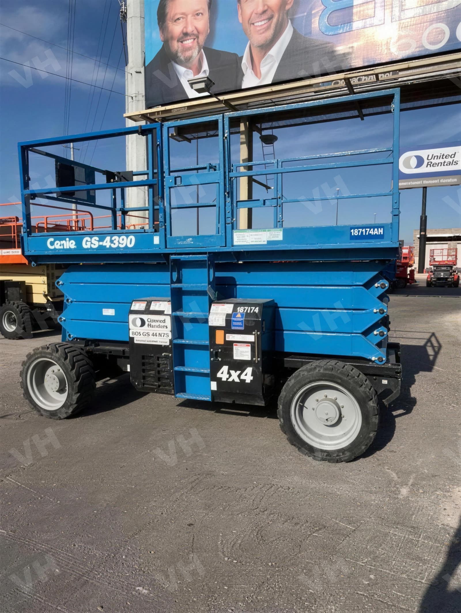 2017 Genie GS-4390 RT SCISSOR LIFT 36-49' IC 4WD