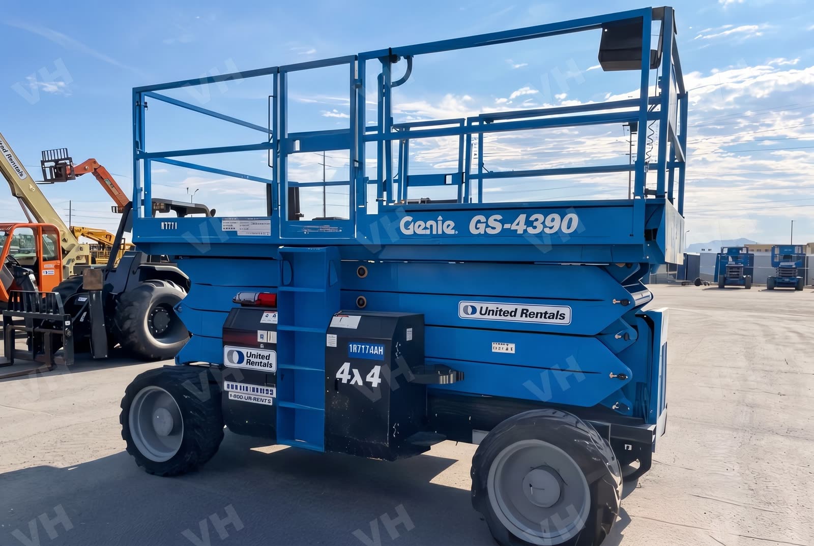 2017 Genie GS-4390 RT SCISSOR LIFT 36-49' IC 4WD photo 3