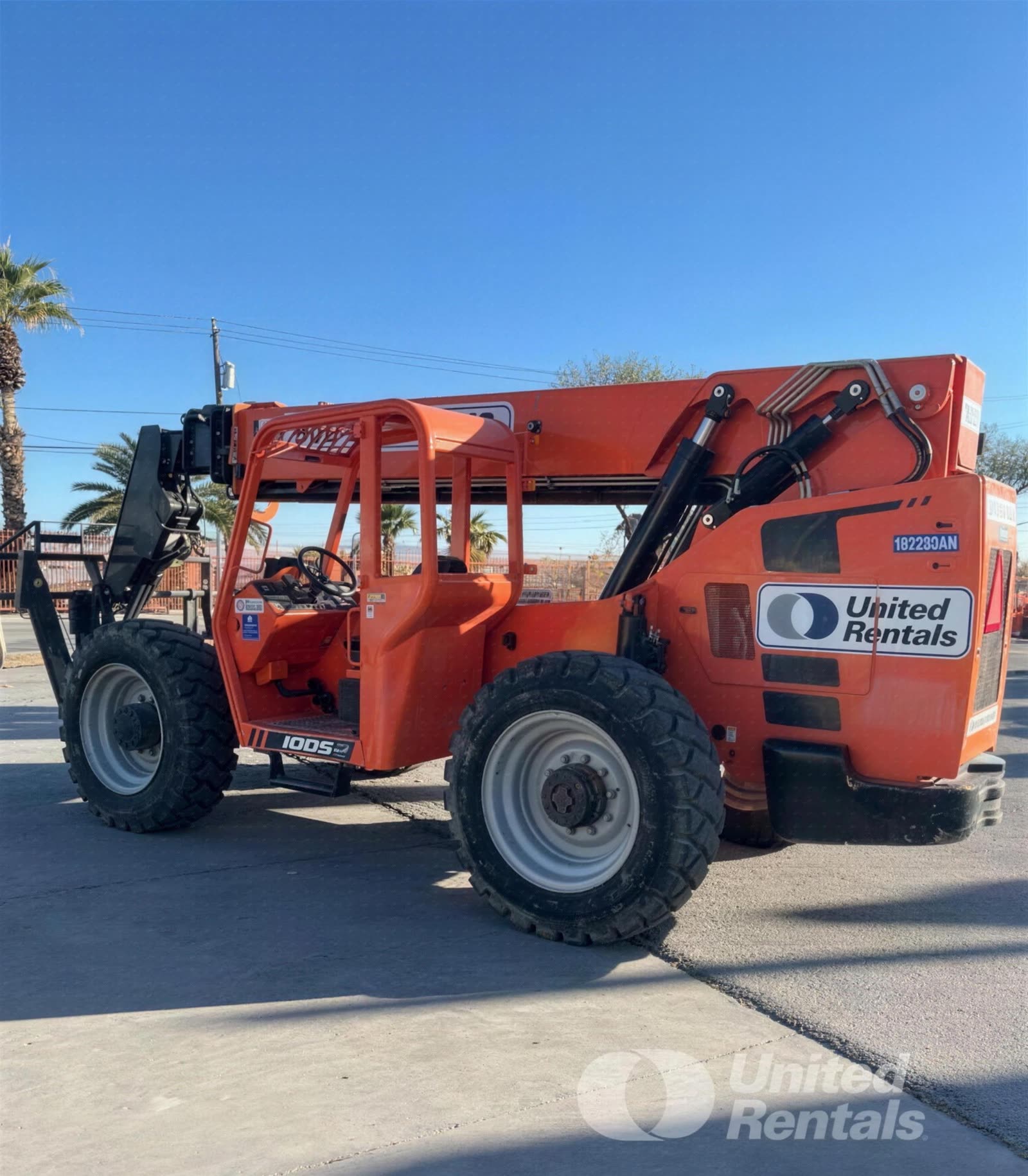 2017 SkyTrak 10054 FORKLIFT VARIABLE REACH 10000# 50'-62' photo 2