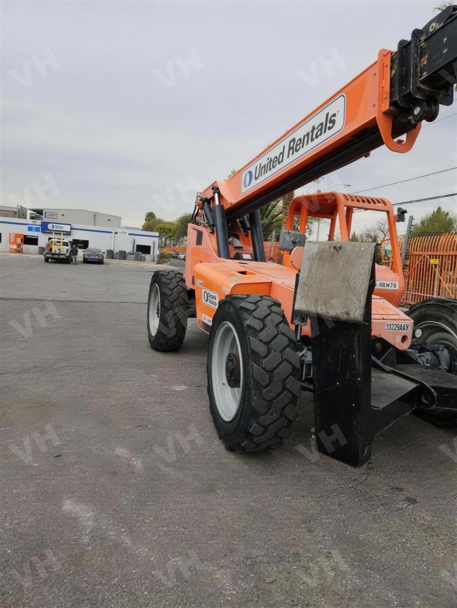 2017 SkyTrak 10054 FORKLIFT VARIABLE REACH 10000# 50'-62' photo 3