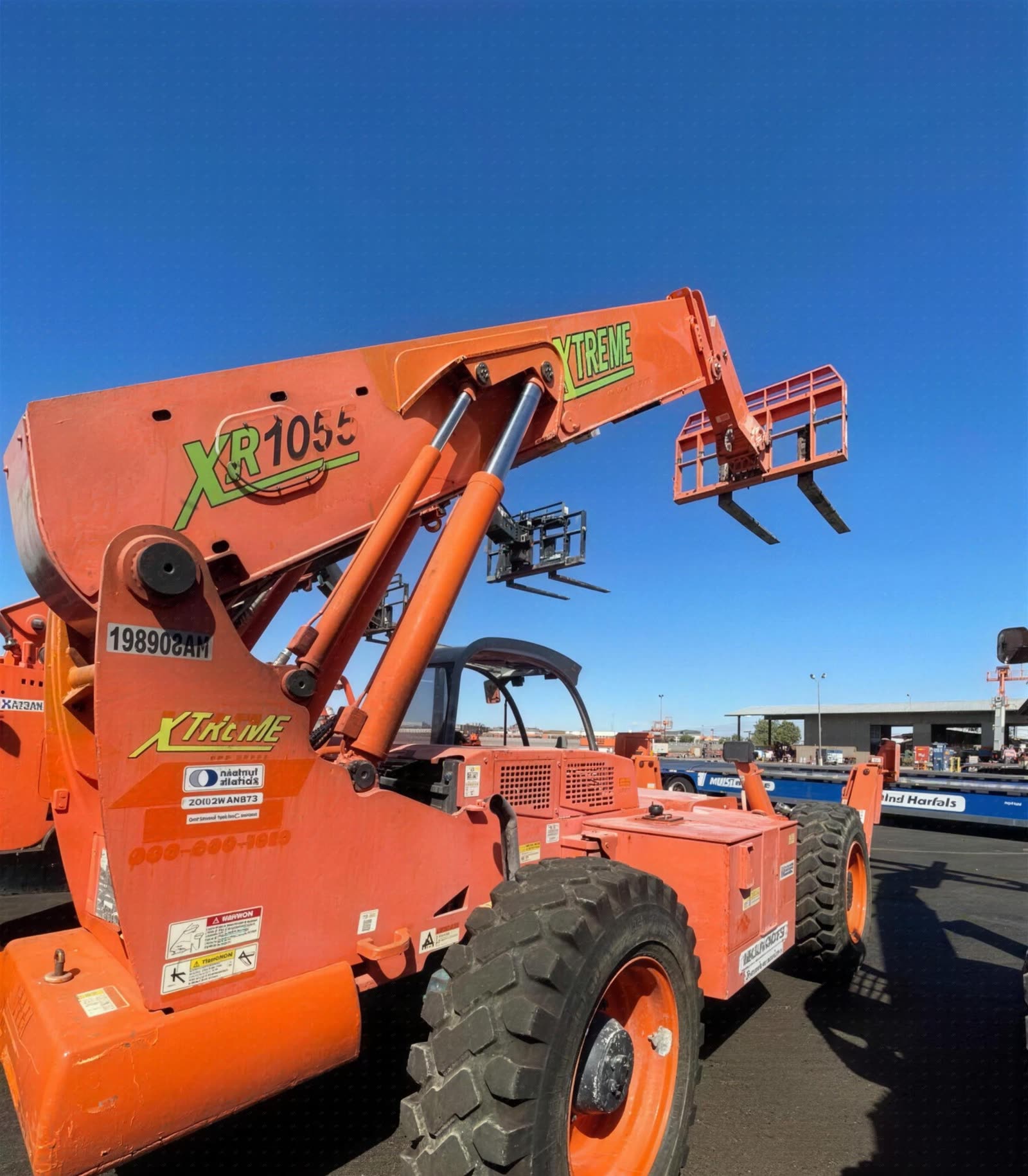 2017 Xtreme XR1055 FORKLIFT VARIABLE REACH 10000# 50'-62' photo 5