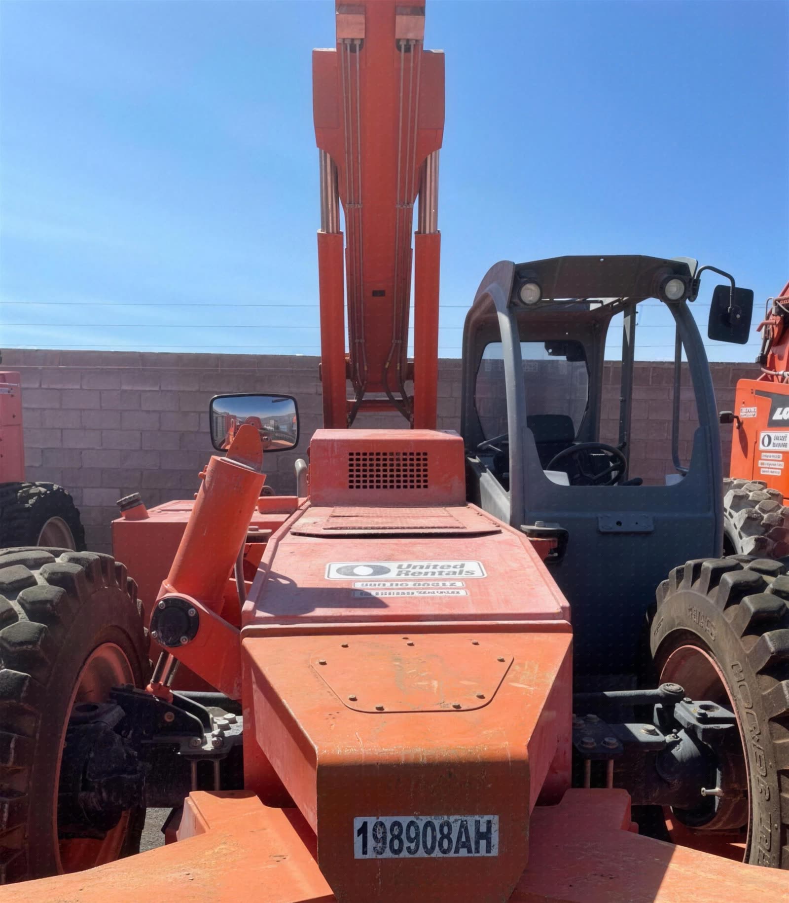 2017 Xtreme XR1055 FORKLIFT VARIABLE REACH 10000# 50'-62' photo 6