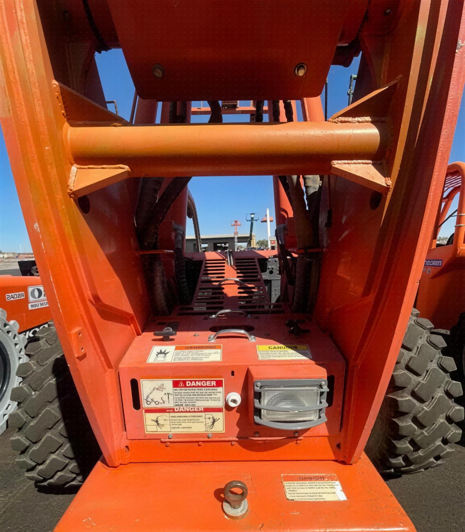 2017 Xtreme XR1055 FORKLIFT VARIABLE REACH 10000# 50'-62' photo 10