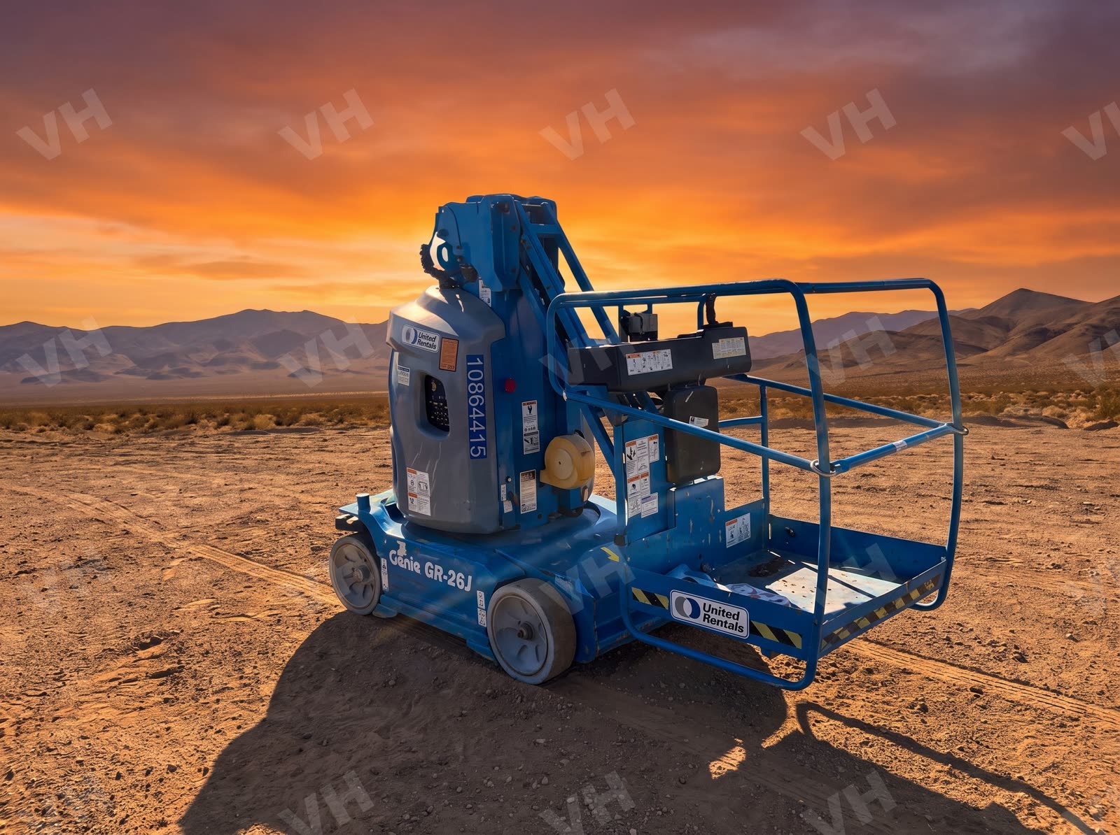 2018 GENIE GR-26J — BOOM VERTICAL MAST 26-27' SELF PROPELLED