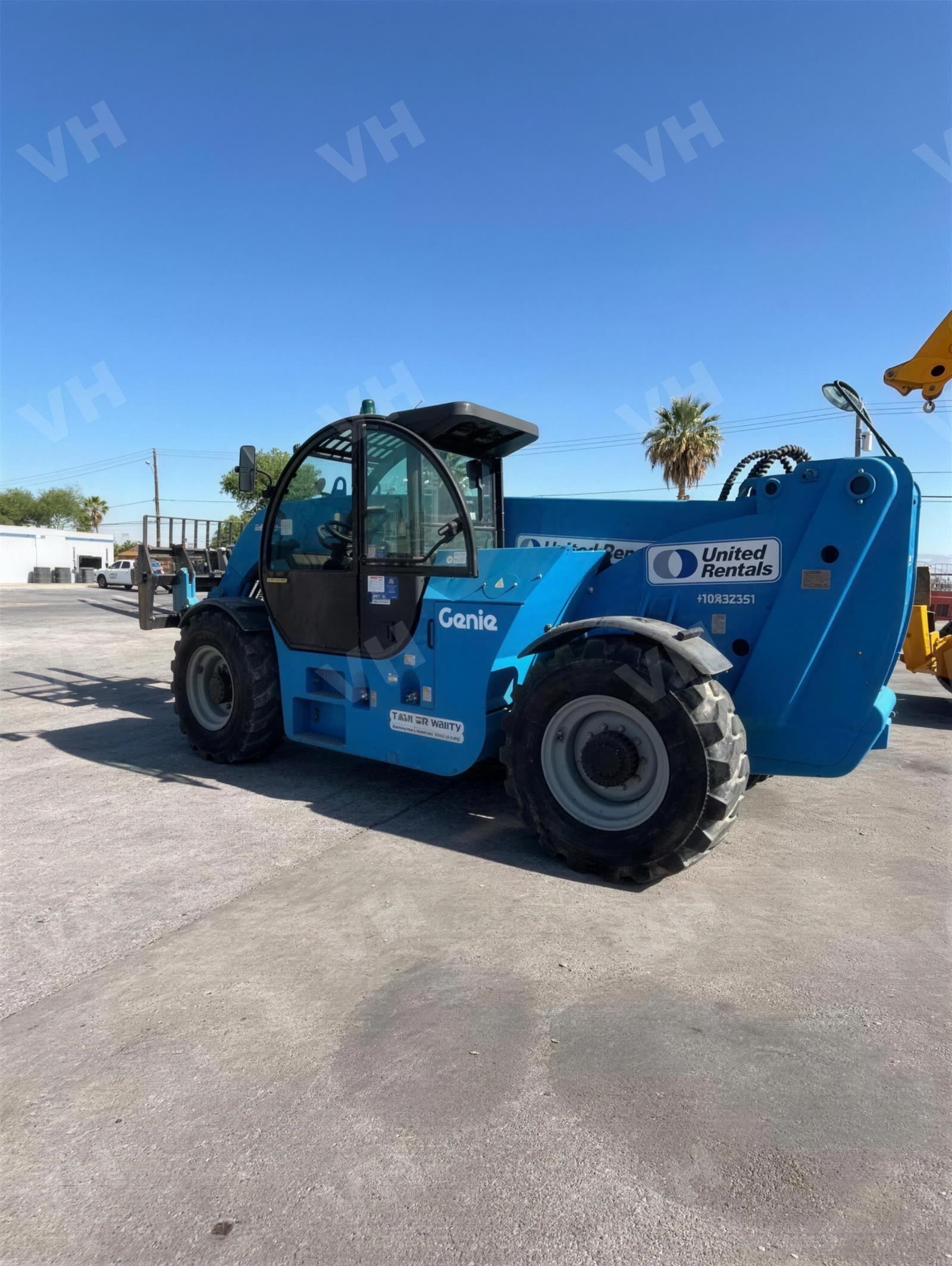 2018 Genie GTH-1544 FORKLIFT VARIABLE REACH 15-16000# 40-55' photo 4