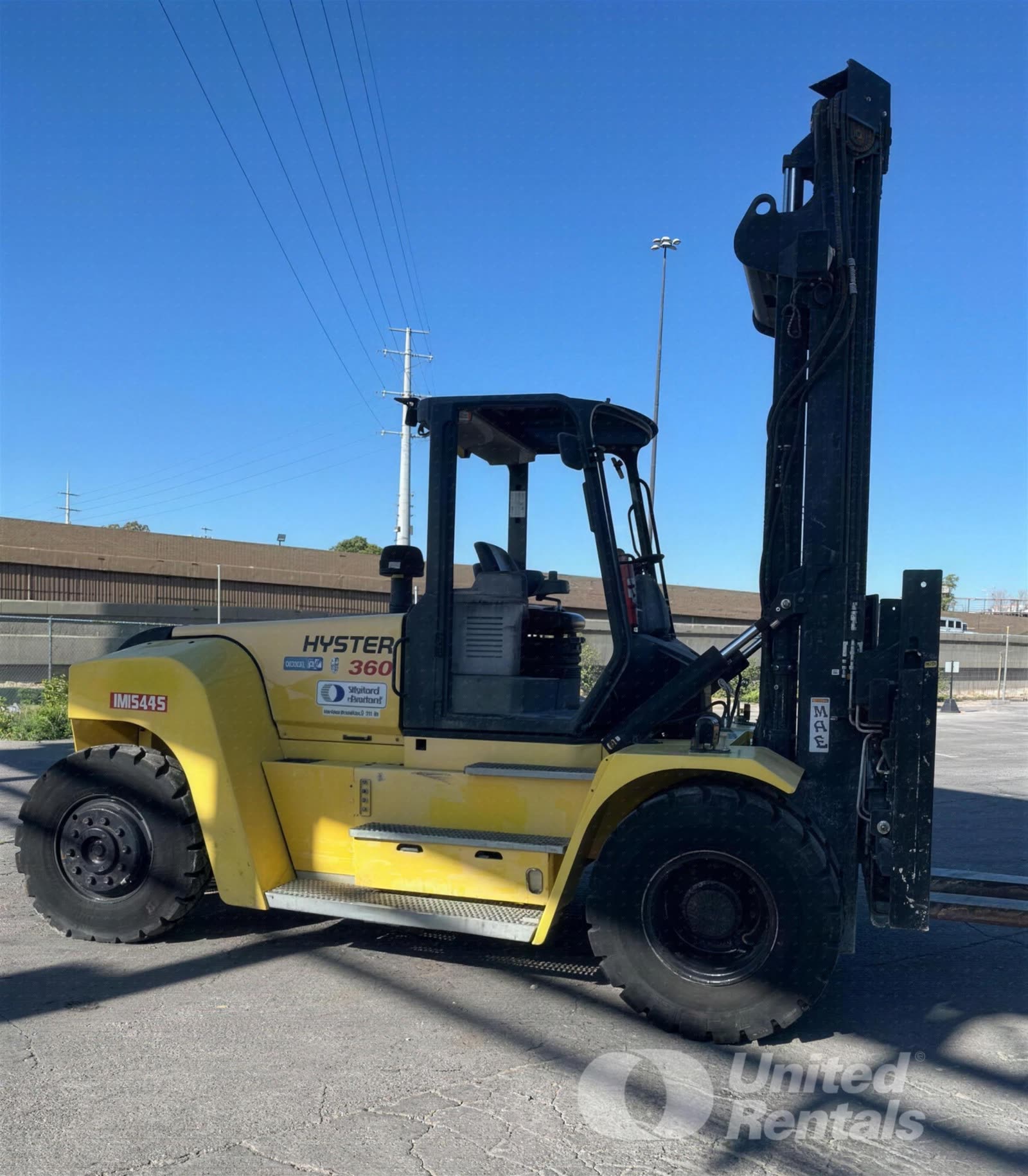 2018 Hyster H360HD2 FORKLIFT WHSE 35000-49999# PNEUMATIC photo 3