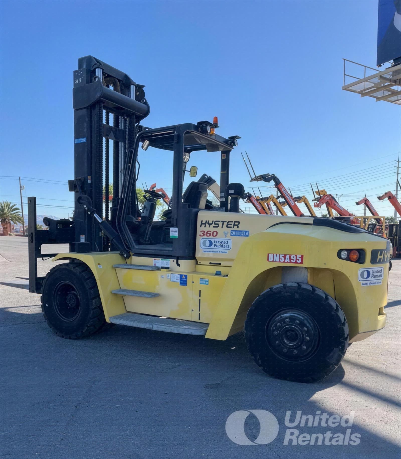 2018 Hyster H360HD2 FORKLIFT WHSE 35000-49999# PNEUMATIC photo 4
