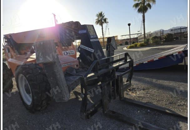 2018 JLG 10054 FORKLIFT VARIABLE REACH 10000# 50'-62' photo 3