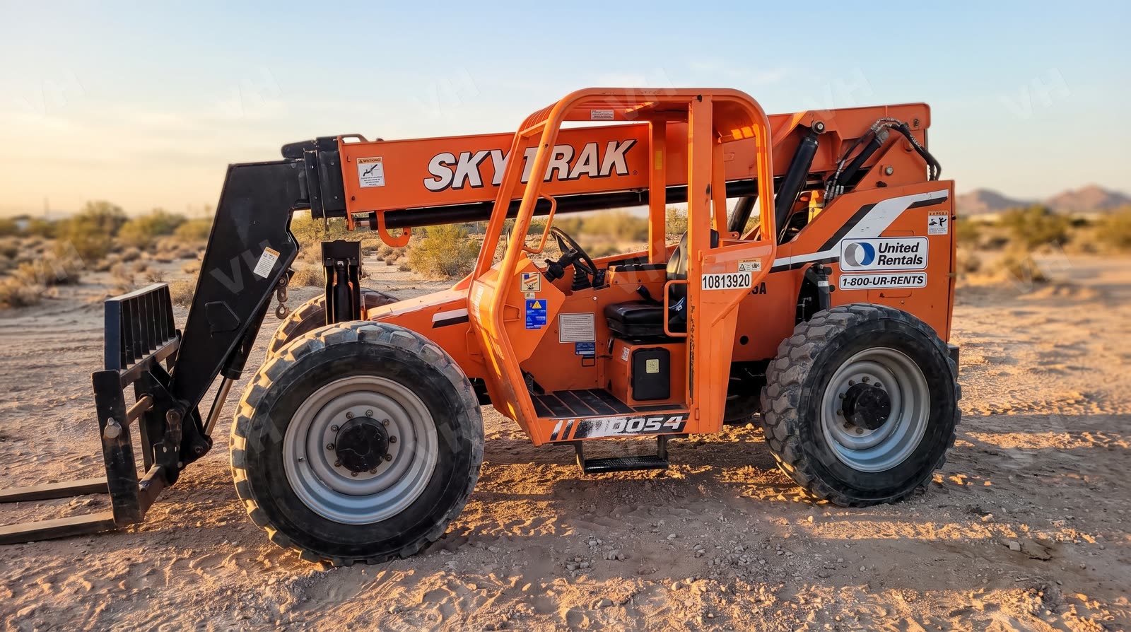 2018 SkyTrak 10054 Forklift Variable Reach 10000# 50'-62'