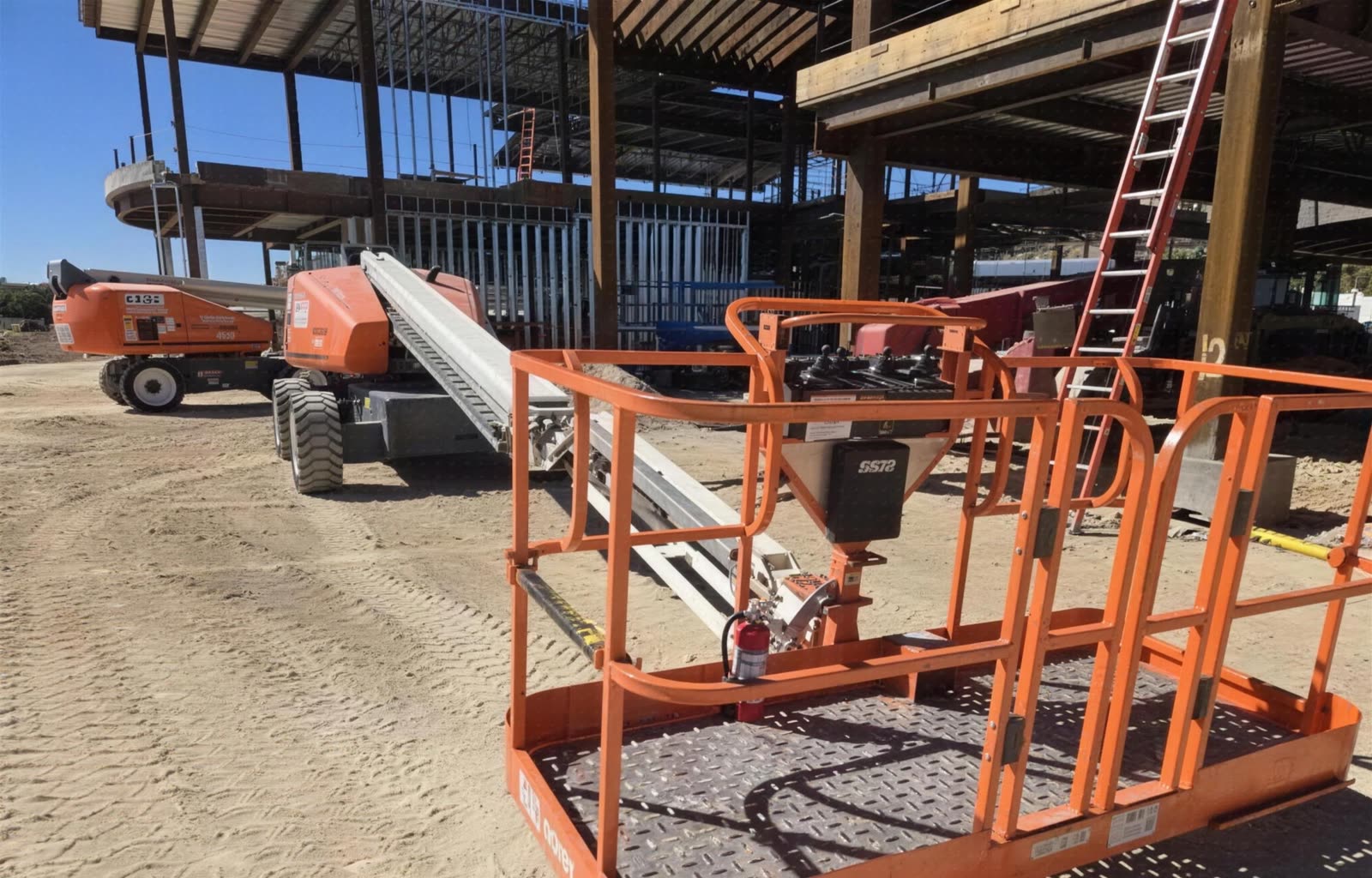 2018 SNORKEL 660SJ BOOM 65-70' TELESCOPIC photo 5