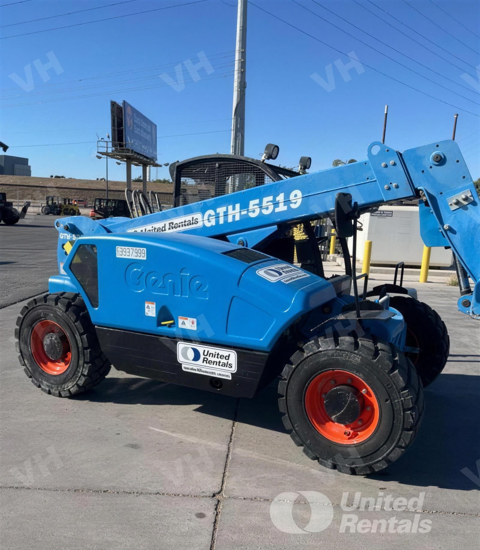 2019 Genie GTH-5519 FORKLIFT VARIABLE REACH 5000# 16-20' photo 2