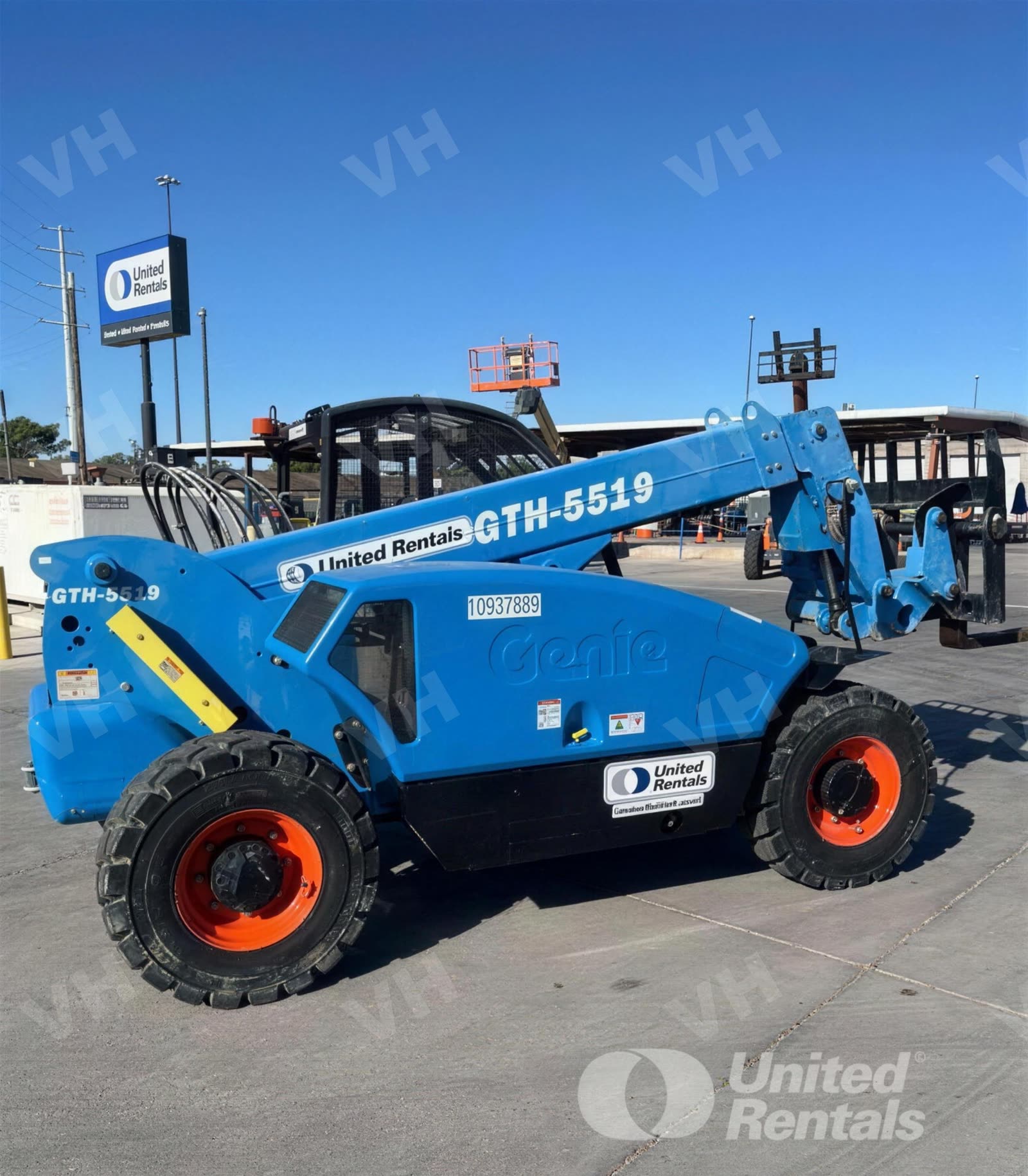 2019 Genie GTH-5519 FORKLIFT VARIABLE REACH 5000# 16-20' photo 3