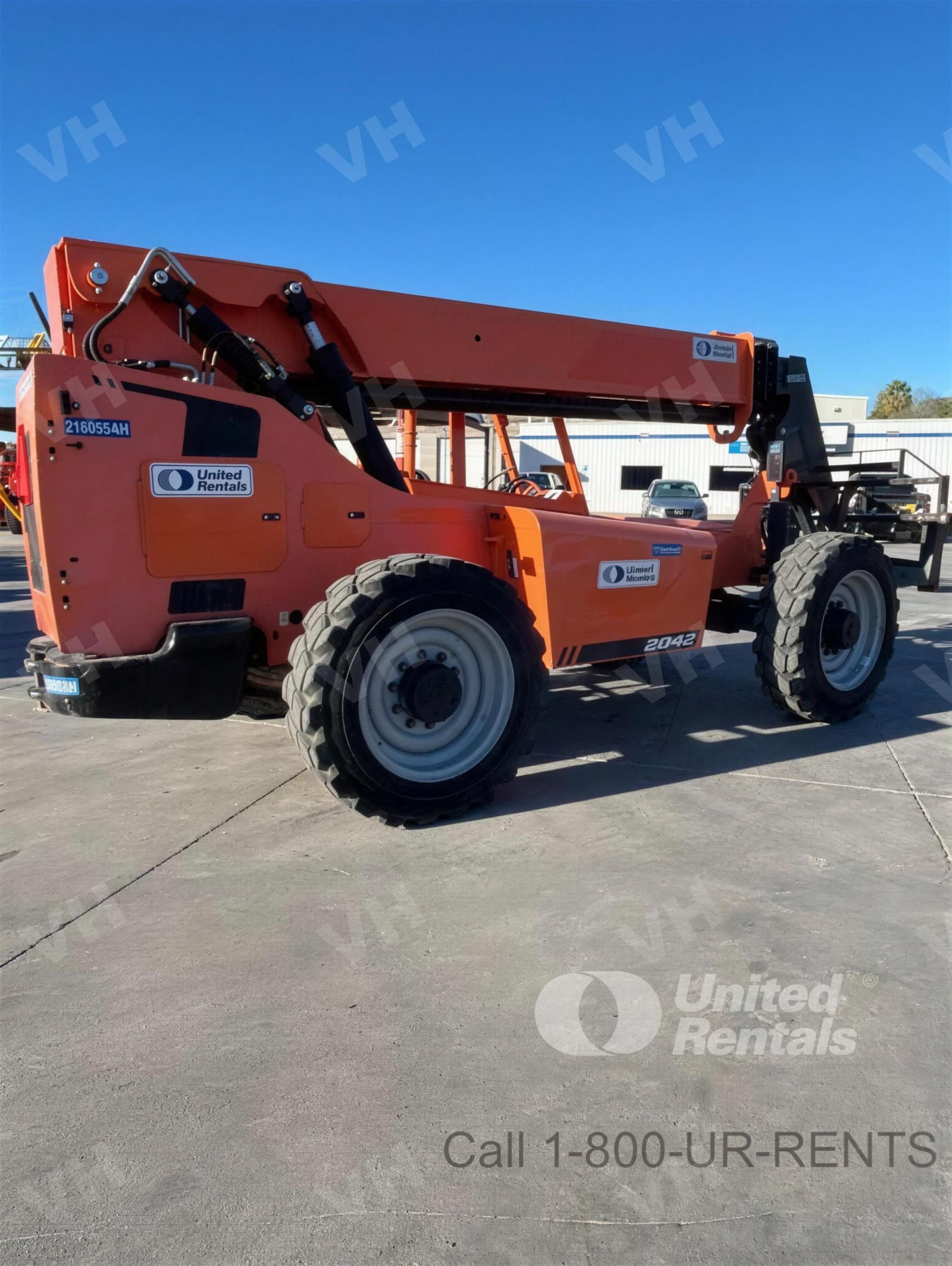 2019 SkyTrak 8042 FORKLIFT VARIABLE REACH 8000# 40-49' photo 3