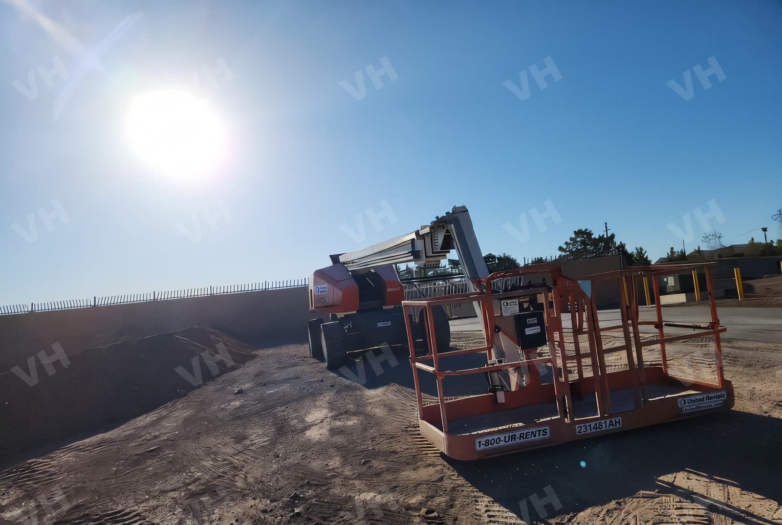 2019 SNORKEL 660SJ BOOM 65-70' TELESCOPIC photo 10