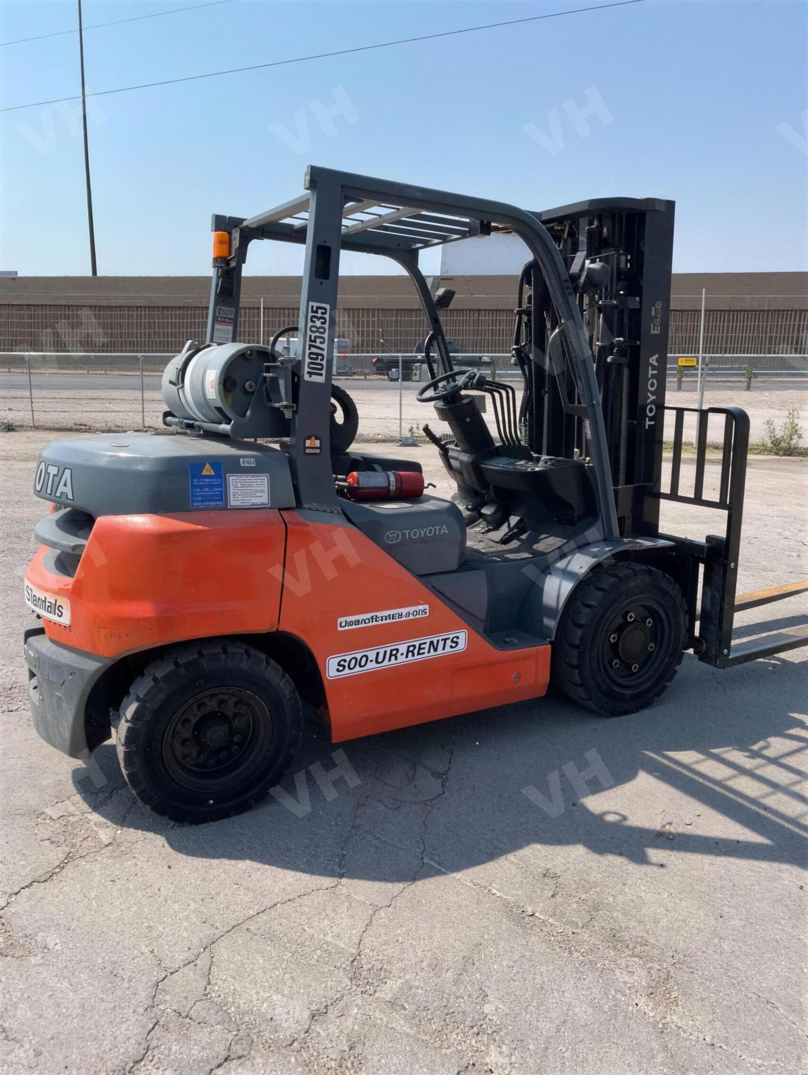 2019 Toyota 8FG35U FORKLIFT WHSE 8000# GAS/LP photo 5