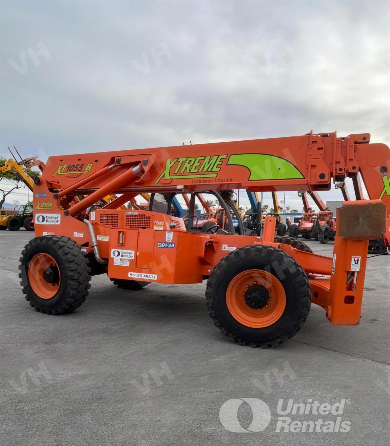 2019 Xtreme XR1055 FORKLIFT VARIABLE REACH 10000# 50'-62' photo 3