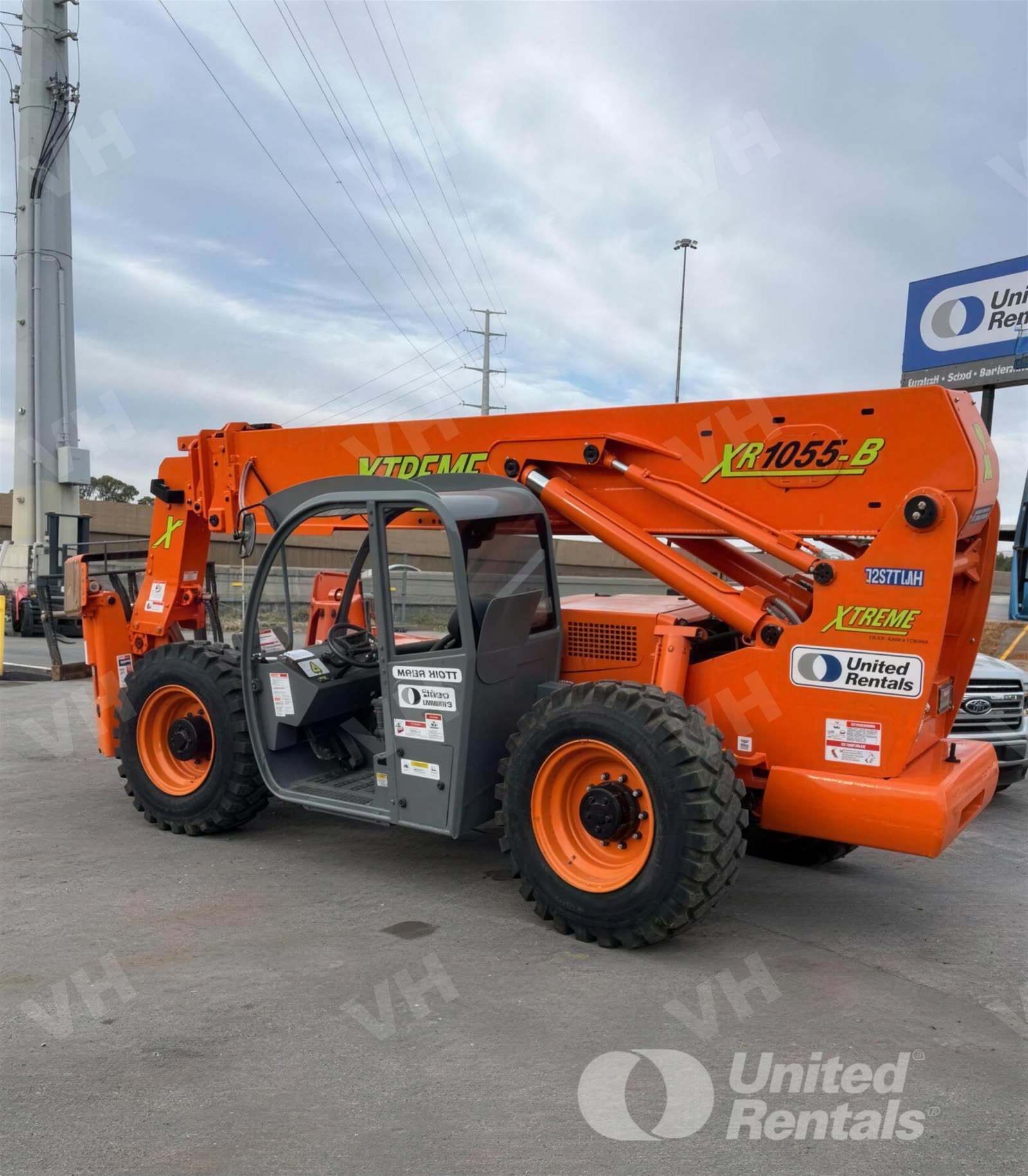 2019 Xtreme XR1055 FORKLIFT VARIABLE REACH 10000# 50'-62' photo 4