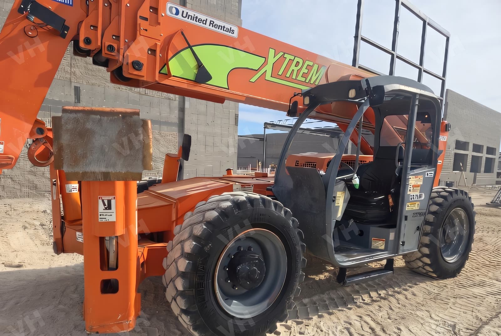 2019 Xtreme XR1055 FORKLIFT VARIABLE REACH 10000# 50'-62' photo 6