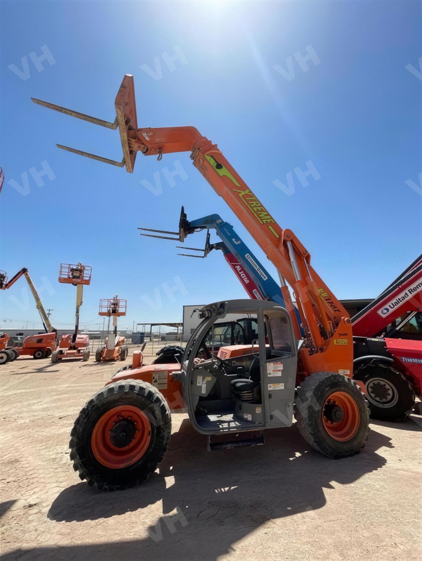 2020 Xtreme XR1147 FORKLIFT VARIABLE REACH 11000# 40-49 photo 2