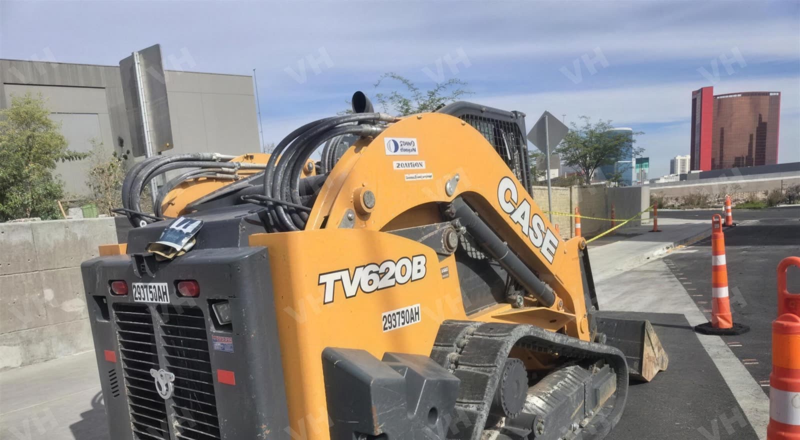 2022 Case TV620B SKID STEER TRACK LOADER 3400# + HIFLO photo 3
