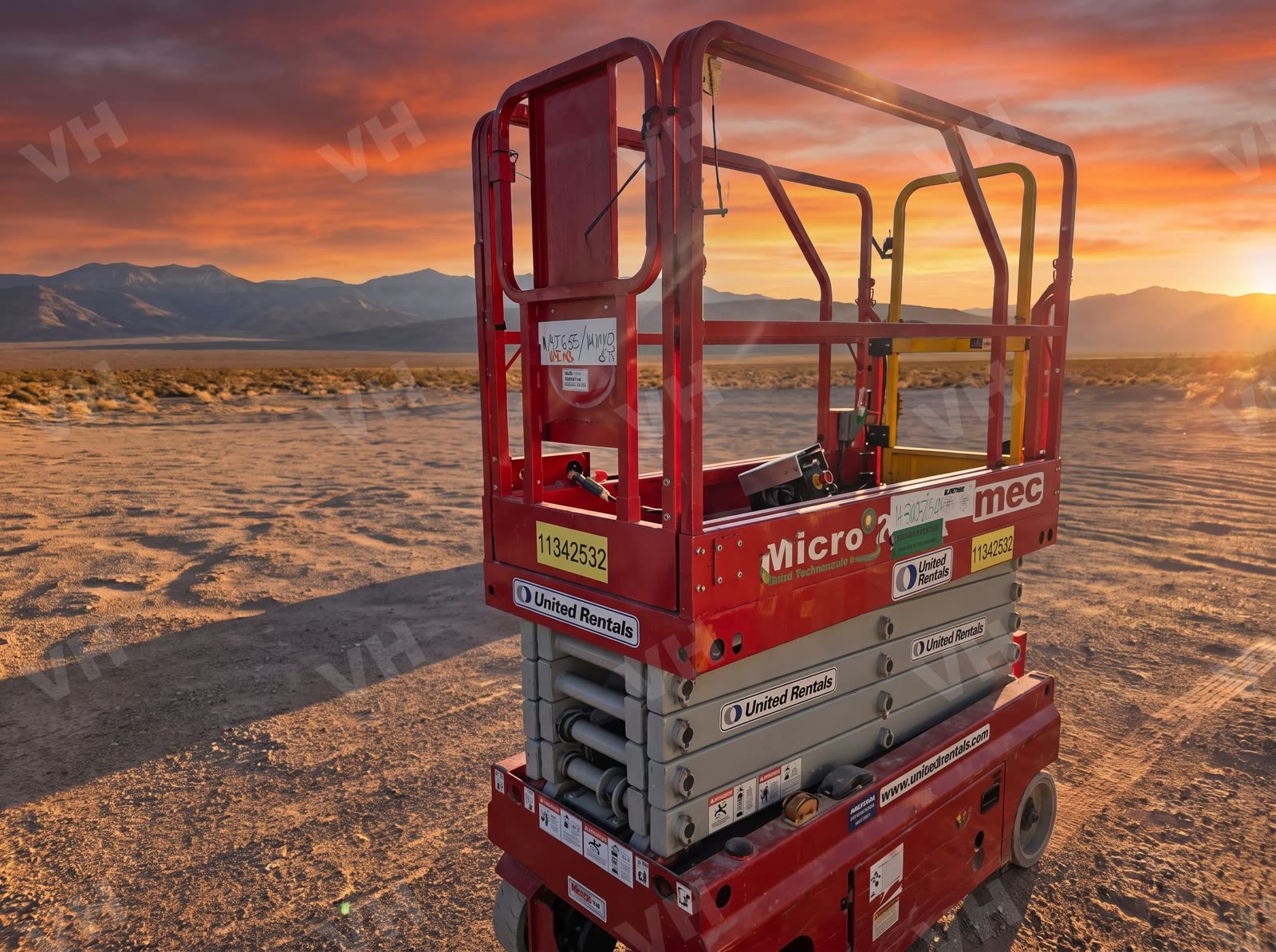 2022 MEC MICRO 26 — SCISSOR LIFT 24-26' ELEC 72-74" LENGTH