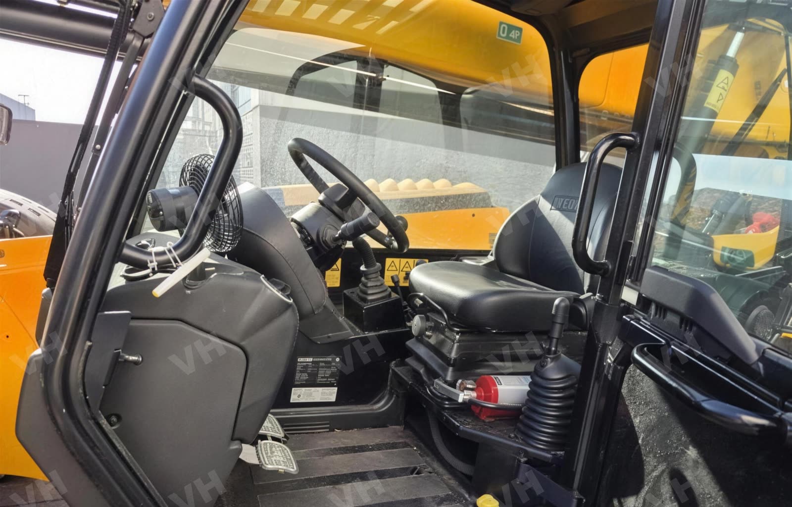 2025 JCB 507-42 FORKLIFT VARIABLE REACH 7000# 38-44' photo 8