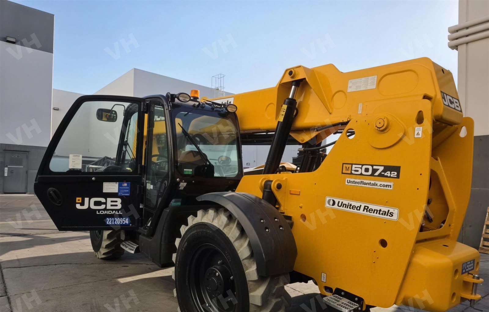 2025 JCB 507-42 FORKLIFT VARIABLE REACH 7000# 38-44' photo 10