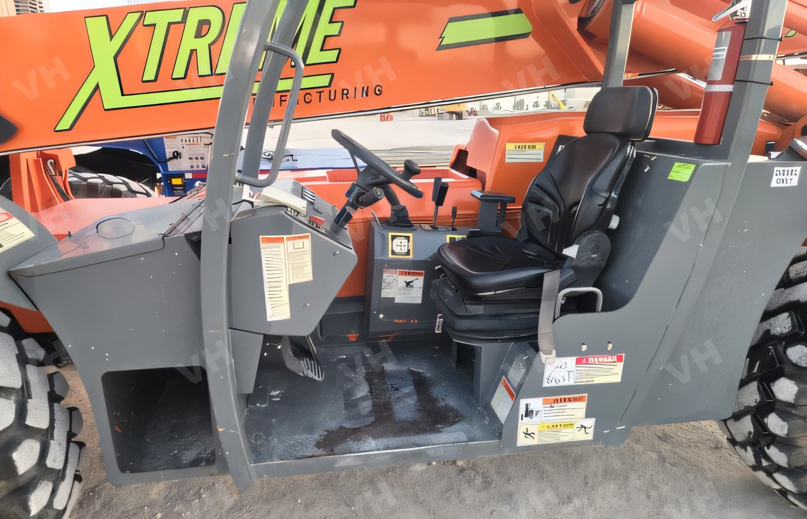 2005 Xtreme XRM1254 FORKLIFT VARIABLE REACH 12000# 53'-69'