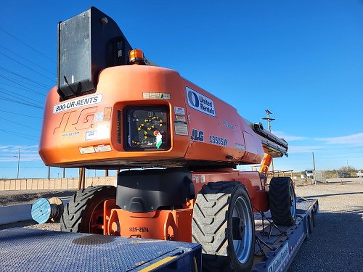 JLG 1350SJP photo 8