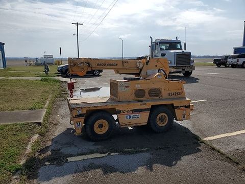 2010 BRODERSON IC-20-1H Crane 2.5 Ton Industrial