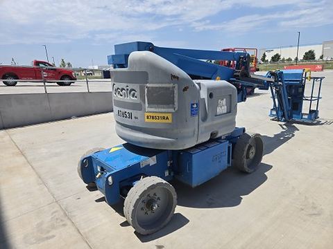 2011 GENIE Z-40/23N RJ Boom 40-46' Articulating Elec Narrow