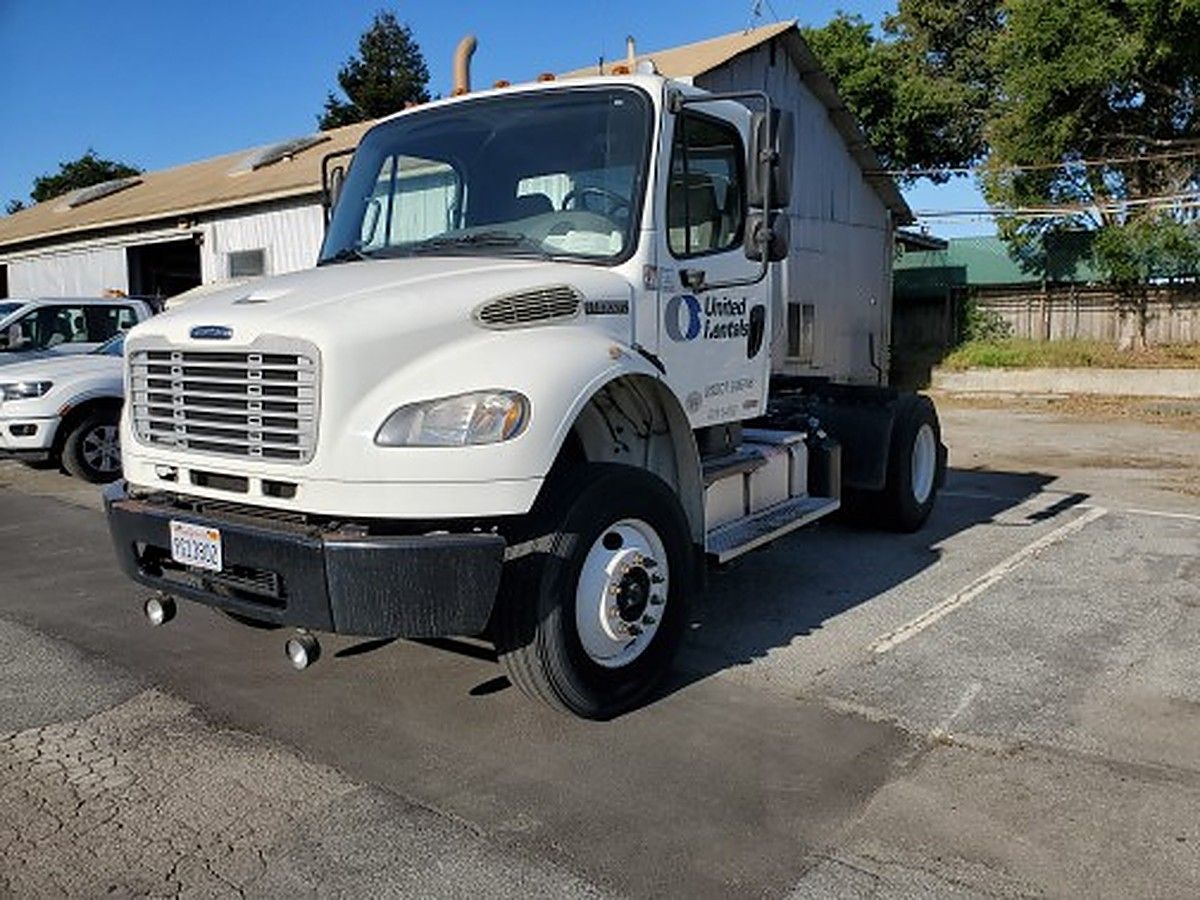 FREIGHTLNR M2106DCD4X2 photo 5