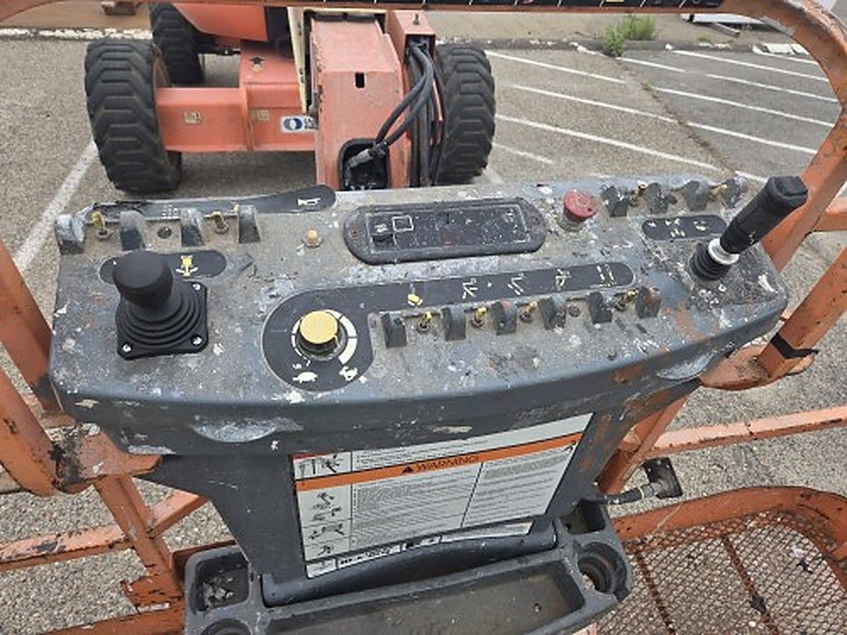 JLG 600AJ photo 7