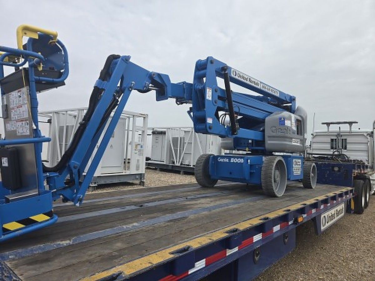 JLG E400AJPN photo 2