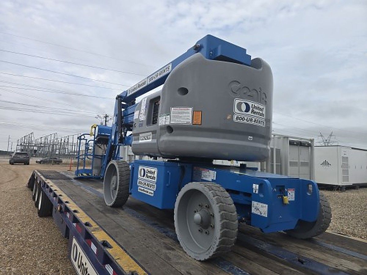 JLG E400AJPN photo 3