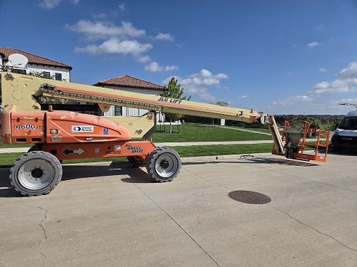 JLG M600JP photo 9